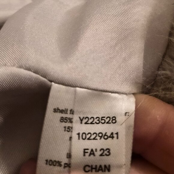 NWOT Venus Faux Fur Coat Small (Oversized) Ivory White Grey Tipping Hook Closure - Picture 9 of 11
